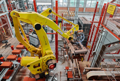 State-of-the-art robots in the small parcel facility at the Langenzenn site